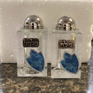 Salt Pepper Shaker With Blue 200701